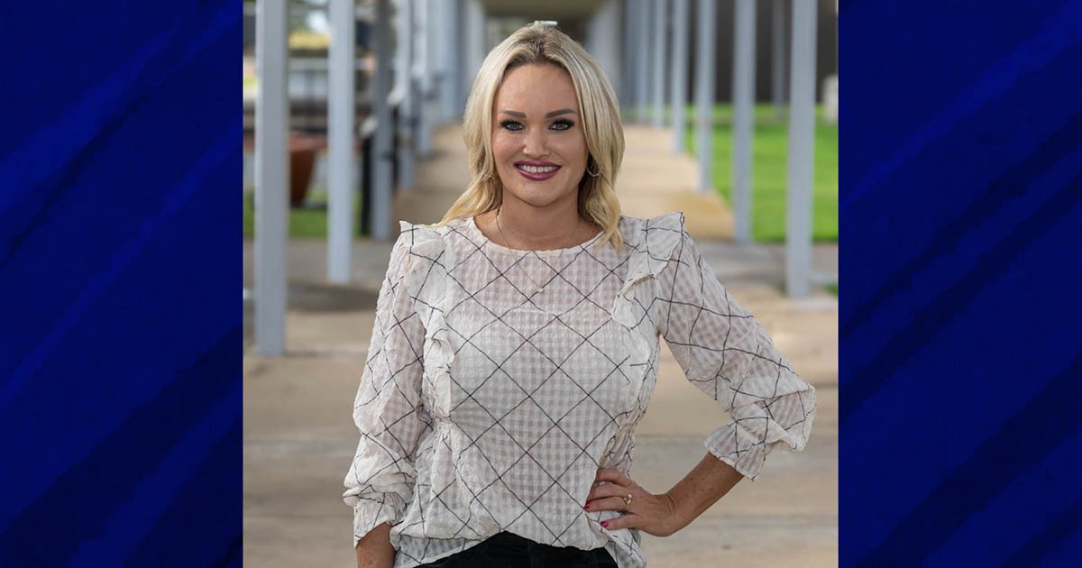Brooke Jones posing outside on Grayson College Campus