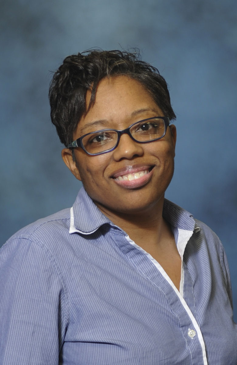 Valerie Ray headshot